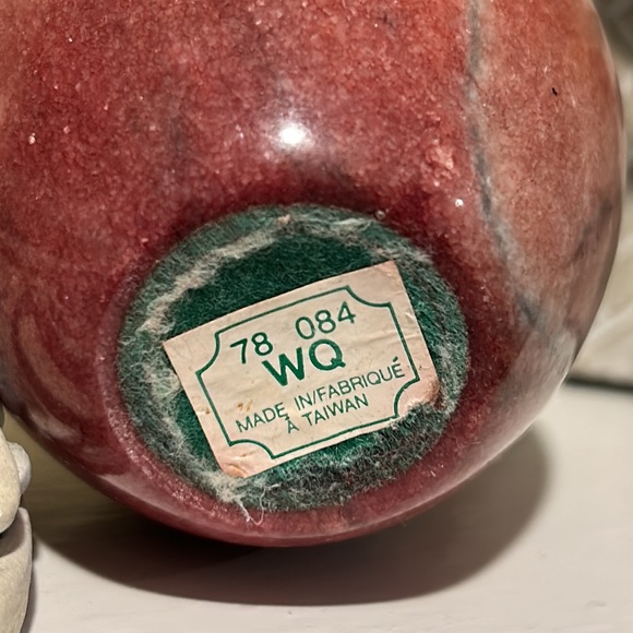 Apple Polished Stone  Paperweight - Picture 8 of 12